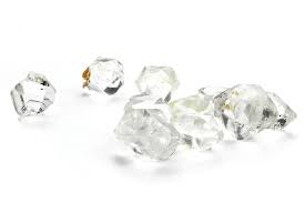 You are currently viewing Quels sont les bienfaits d’un bijou en diamant ?